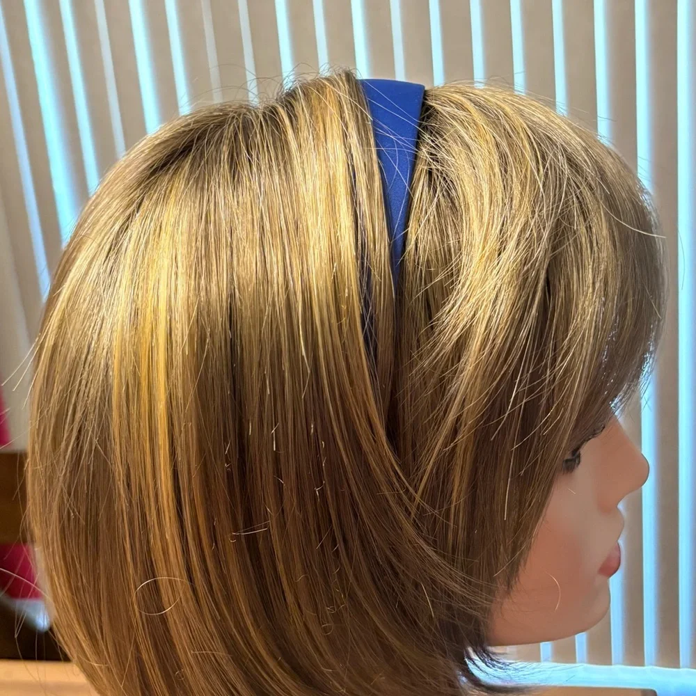 Amore Rene of Paris Codi Petite Synthetic Bob Luxury/Medical Wig
